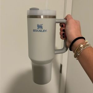 40 oz. Stanley tumbler blue fog